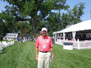 DSC02824 Jerry Rich readies for pro am DS