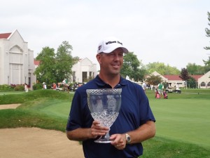 DSC01300 Mike Small with trophy at OFCC DS