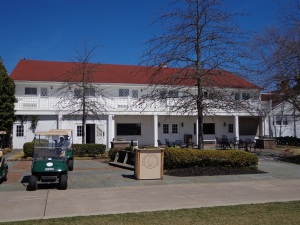 DSC02345 ACCC clubhouse from 1st tee DS