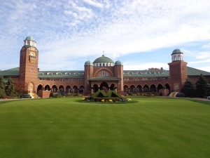 DSC03440 Medinah clubhouse 2 DS