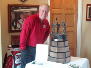 DSC04422 Rory with Sweet 16 trophy DS