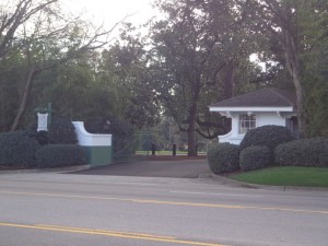 DSC05902 Front gate 4 ANGC DS